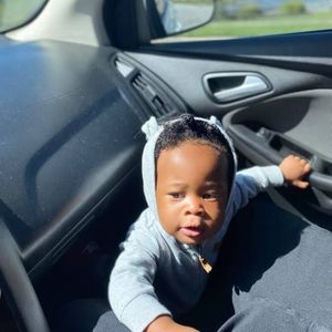 Meet your Posher, Ebony